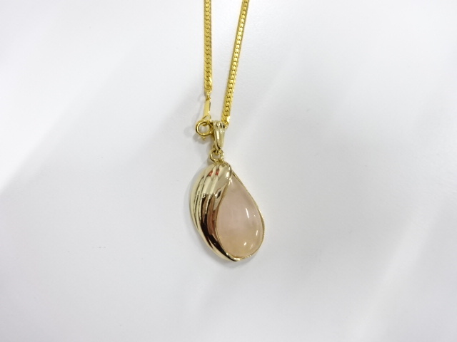 ローズクォーツ　ネックレス